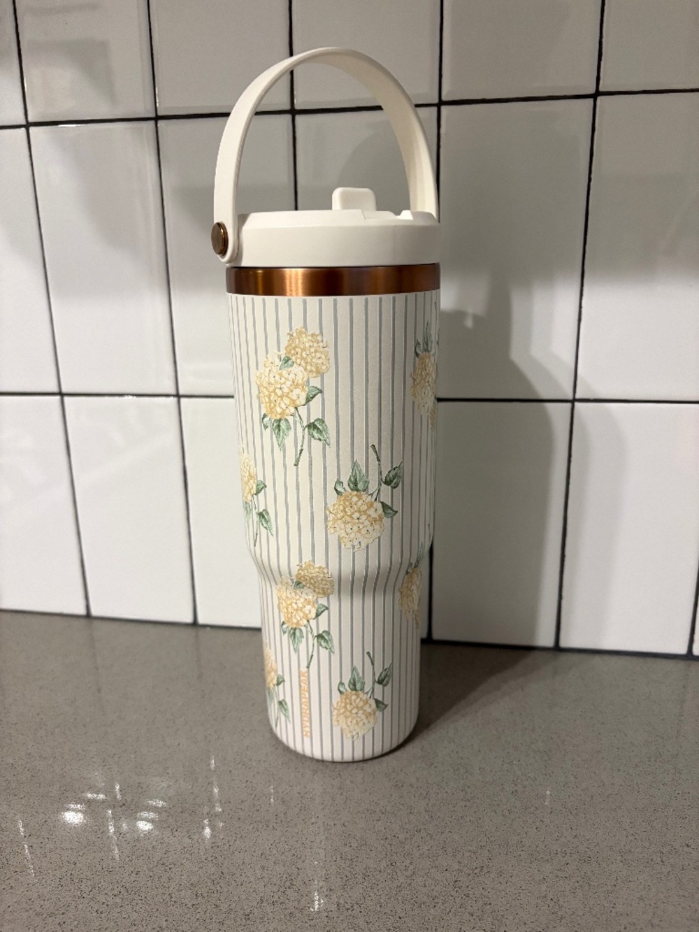 Hydrapeak “artisan series” hydrangea stripe tumbler